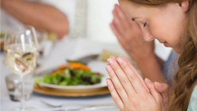 simple prayer before meal catholic
